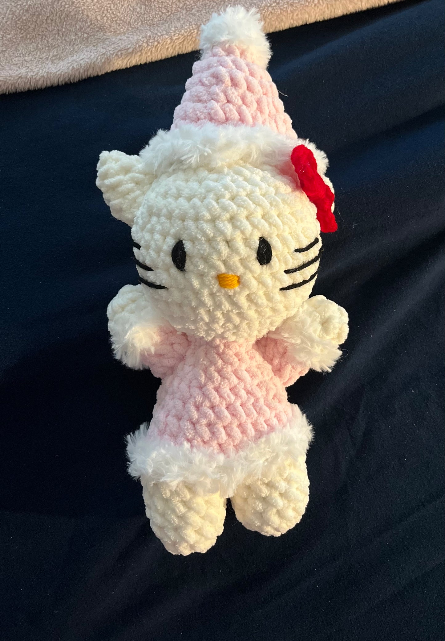 CROCHET HELLO KITTY CELEBRATION